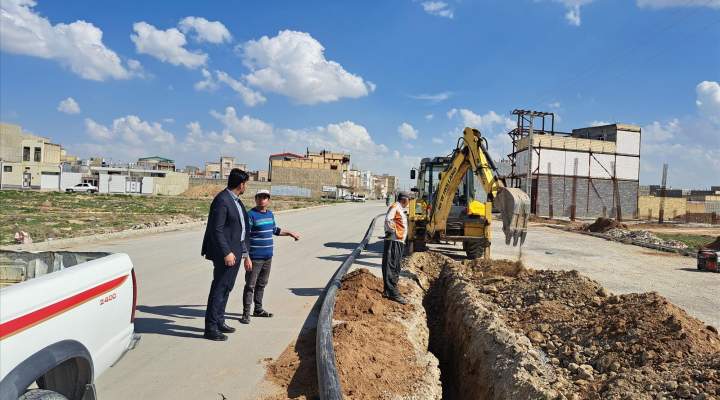 آغاز عملیات توسعه 600 متر شبکه آب شهر کبودراهنگ